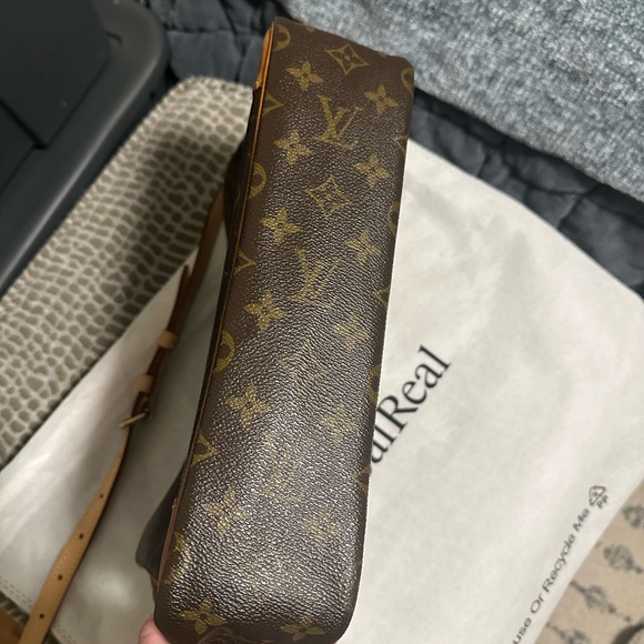 Louis Vuitton Monogram Trocadero 27 - Picture 5 of 14